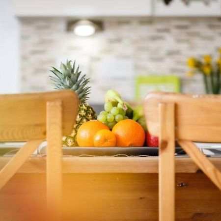 Contemporary Trumpington Apartment With Self Check-In ,Free On-Site Parking, Terrace, Super Fast Wifi & 5 Mins Drive To Papworth & Addenbrookes Hospitals Cambridge  Exteriör bild
